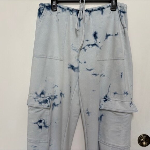 New Juniors Vanilla Star Knit Relaxed Fit Cargo Blue Wide Leg Pants. Sz. M - Picture 2 of 5